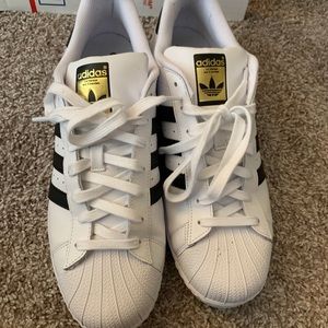 Men’s size 13 superstar Adidas